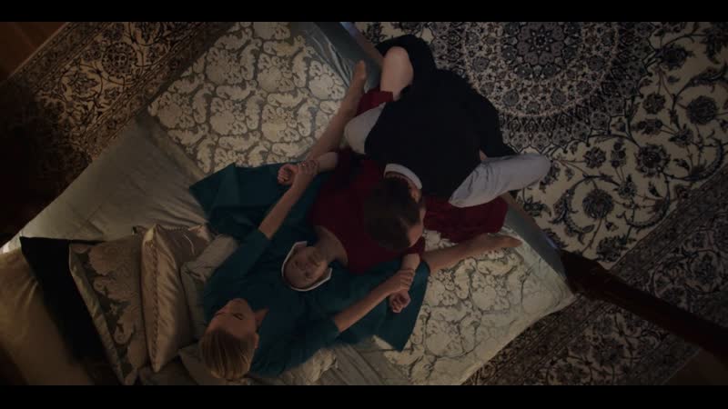 Элизабет мосс, алексис бледел рассказ служанки / elisabeth moss, alexis bledel the handmaid’s tale ( 2017 )
