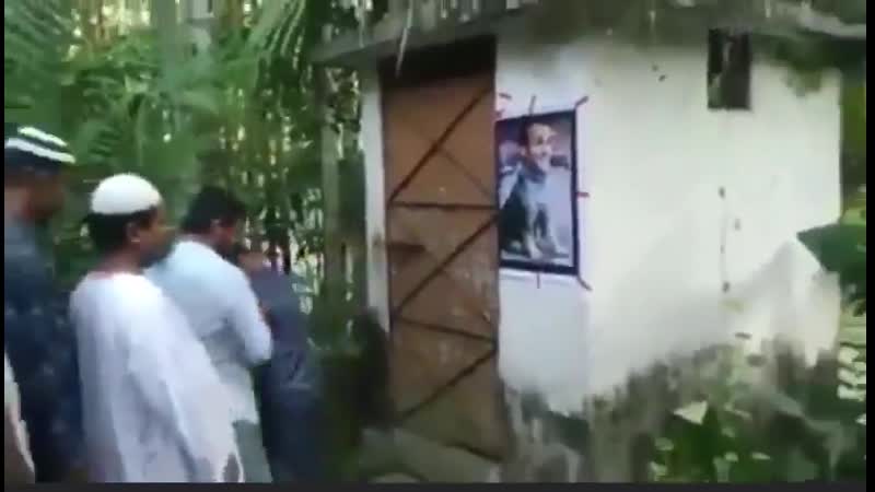 Мусульмания мстит макрону