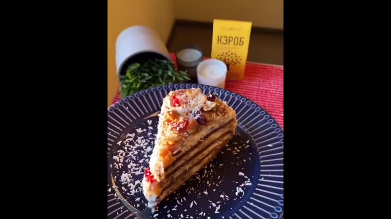 Шоколадный пп тортик с творожной прослойкой и бананом