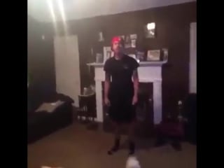 Мама с сыном разыгрывают друг друга