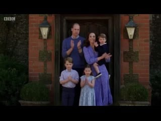 The cambridge family join in with the clap for carers