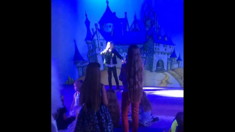 Талантливая и безумно милая ярослава дегтярёва, участница шоу голос молодые на нашем секс празднике в vikiland