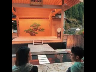 Гости в neold private house