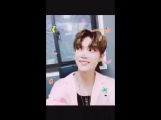 우진 皆さんの 恋 食べます もっとください ロイくんが最近テンション高いからキモいってwww 笑 バウンくんもwww 好きな感情隠さないでください やれやれ 笑 僕は全部分かるよ haha! 猫 ウジン 最後 バウン