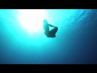 Weightless emotional freediving