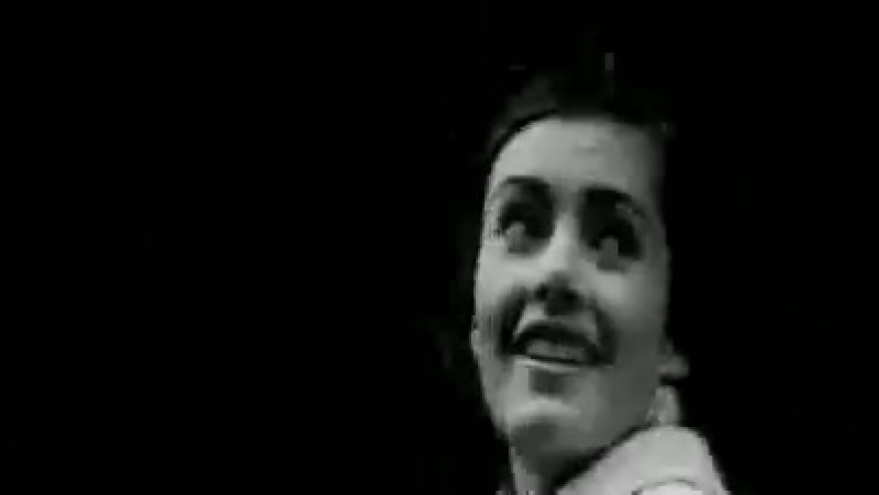 Алекс дубас и ёлка " о пользе солнцезащитных кремов "