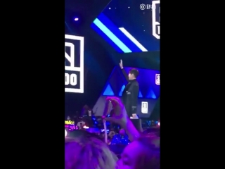 180406 zhang yixing 张艺兴 lay 一 fancam