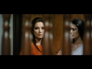 ◄perché quelle strane gocce di sangue sul corpo di jennifer?(1972)ирис в крови* карнимео