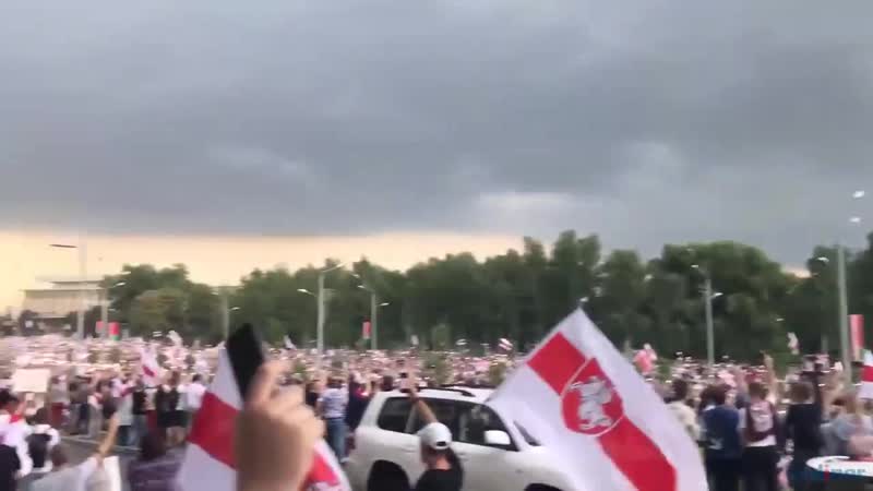 Атмосфера у дворца независимости mp4