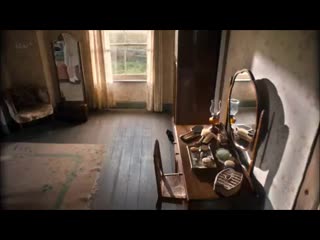 Dakota blue richards ‘lightfields’ 1x02 “eve explores lucy’s room”