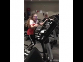 Olivia haschak & sierra haschak & madison haschak • musical ly