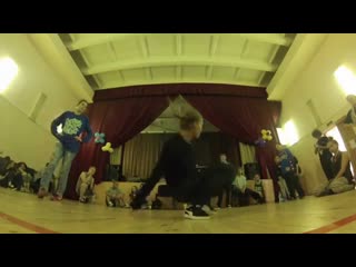 Dasha vs vikos (pre bgirl 1x1 | mirodrom 2014) #bboy #bgirl #breakdance