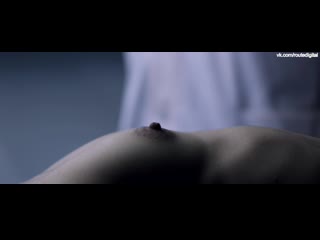 Désirée (desiree) giorgetti nude @ anger of the молодые (2015) 1080 watch online / дезире джорджетти ярость мертвецов