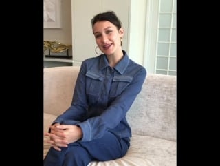 Белла дает интервью в отеле «address boulevard»