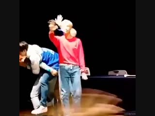 Hobi carrying seokjin on his back to leave a fansign cause he was feeling poorly from a cold 🥺