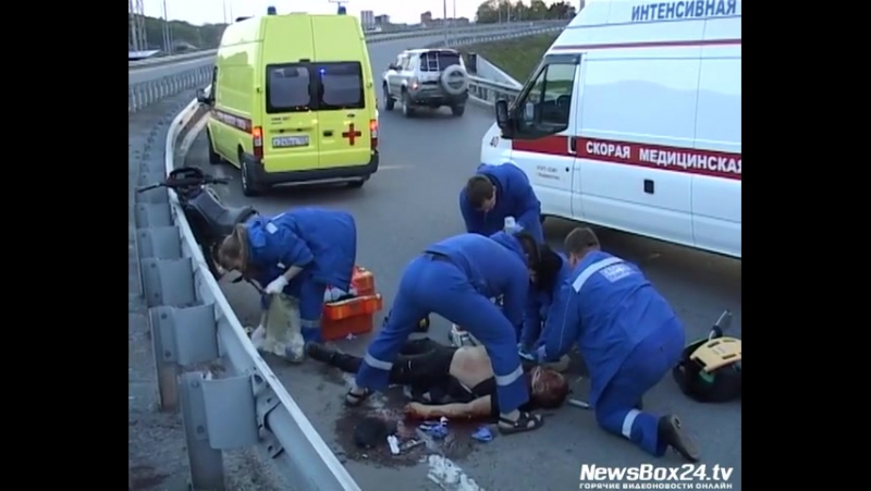 Нетрезвый мотоциклист разбился на низководном мосту