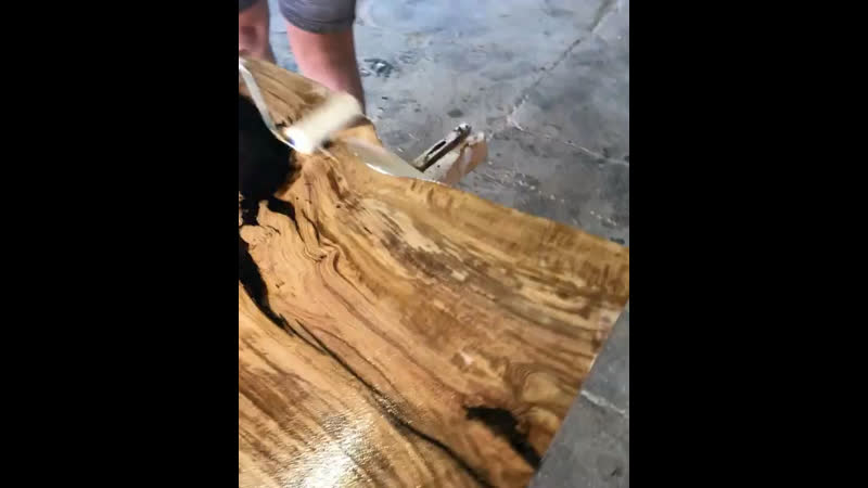 Нанесение масла на столешницу