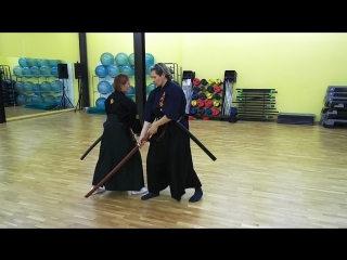 Niden ryu iaijutsu / kenjutsu iaimokuroku kumitachi hidarikoshi