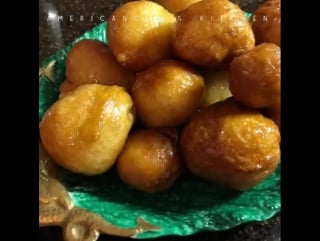 Сладкие пончики