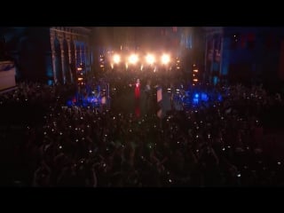 Dream on miley cyrus, alicia keys, adam levine and blake shelton (6 sec)