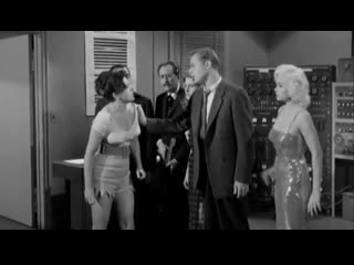 Sex kittens go to college (1960)