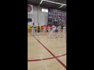 Tucano solo capoeira