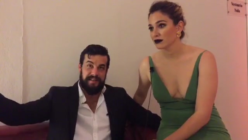 Марио касас и бланка суарез перед премьерой фильма дают интервью