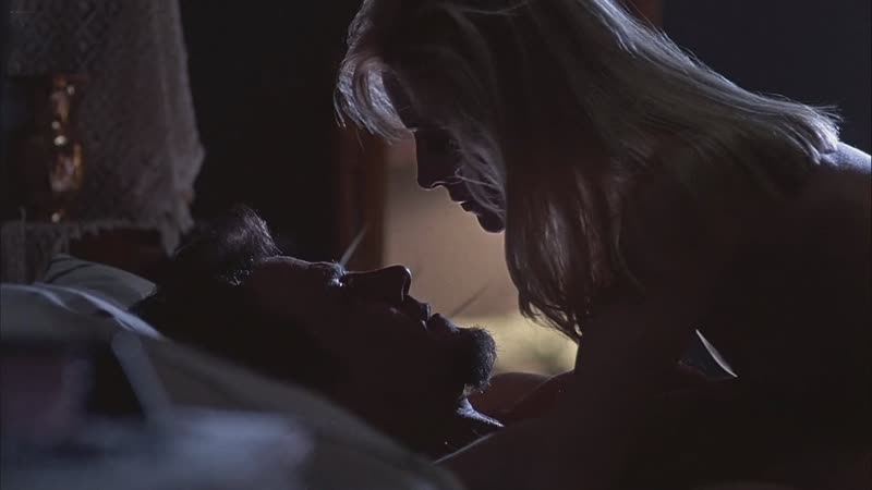 Лори хэллир (lori hallier hot scenes in "blindside" 1987)