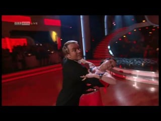 Uwe kröger und babsi koitz quickstepp (dancing stars 2011)