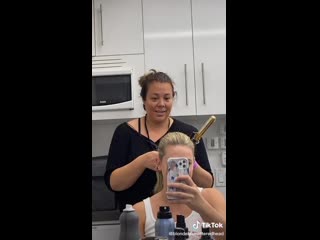 Tiktok / blondebrunetteredhead 23 09 20