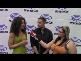 Midnight texas parisa fitz henley dylan bruce wondercon 2017