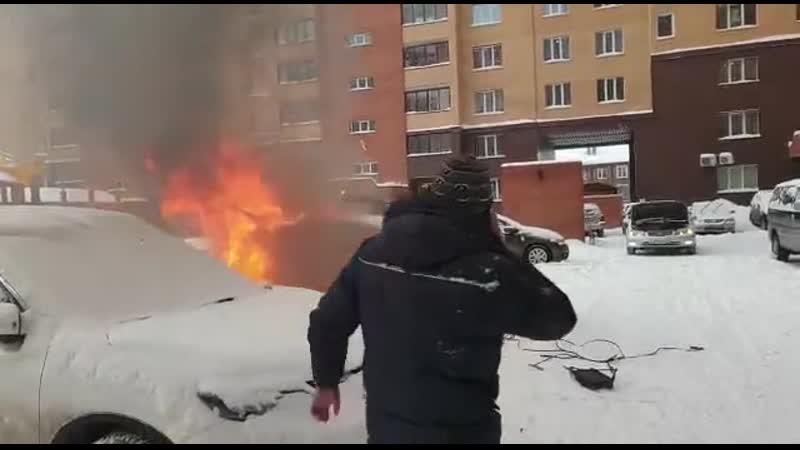 Автопрогревщики долго грели авто и не могли запустить решили, что в глушителе конденсат замёрз и решили прогреть горелкой