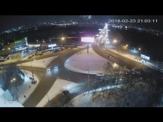 Видео аварии 23 февраля на коммунальном мосту в новосибирске