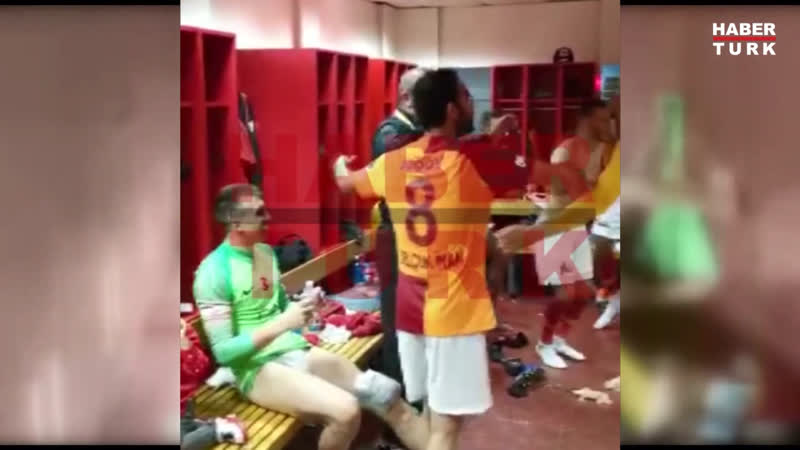 Abdurrahim albayrak, soyunma odasına giderek 3 milyon tl prim verileceğini böyle açıkladı