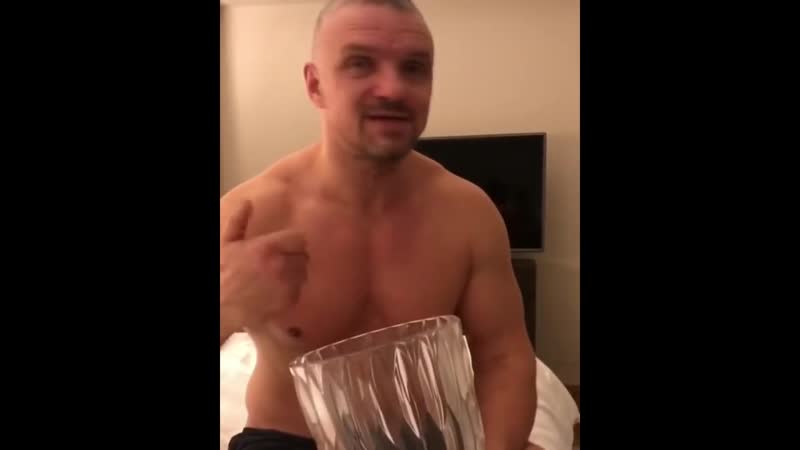 Владимир епифанцев и ссаная ваза