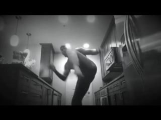 Дионтэй уайлдер устроил бокс–фитнес на кухне