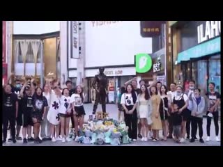 Fans deliver flowers to michaeljackson statue in zhengzhou, henan province, china, june 25, 2020