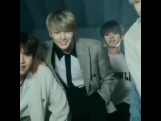 Not to be me but look at jeongins smile!!!!!!! clé2 yellowwood 부작용 sideeffects straykids straykidscomeback 스트레이키즈 @stray porn