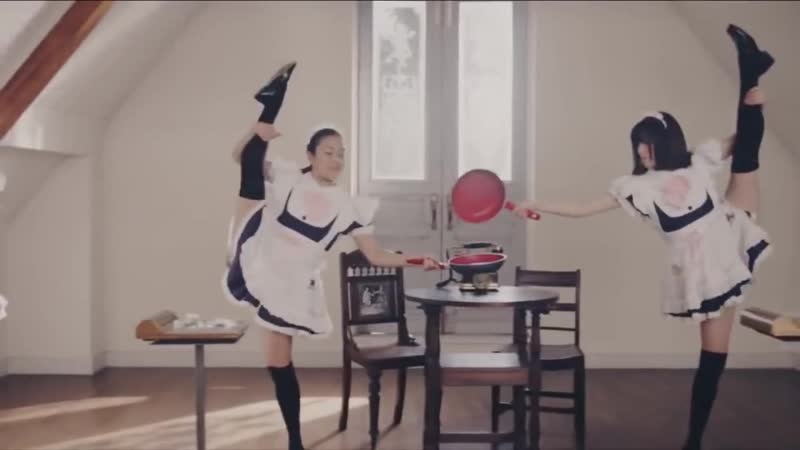 100 japanese maids making pancake breakfast
