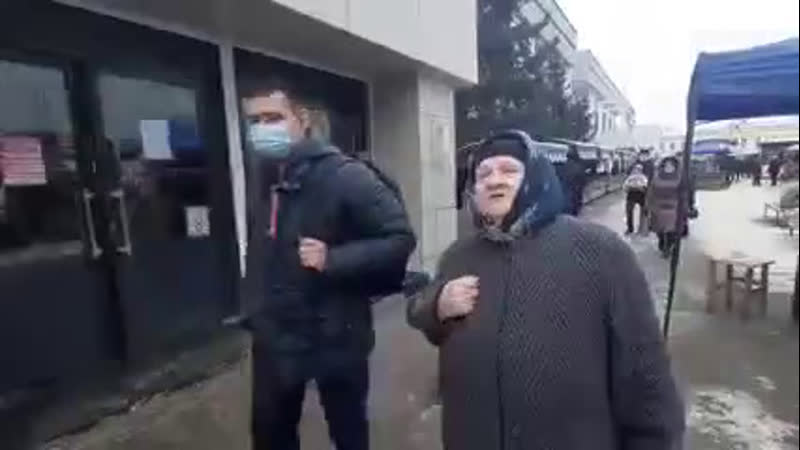 Бабушка о коронавирусе, в т ч о масочниках, и о qr кодах