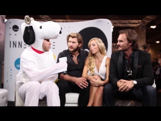 Laura vandervoort, greyston holt greg bryk interview