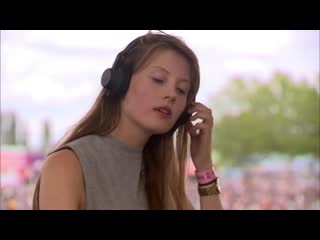 Charlotte de witte @ studio brussel op rock werchter