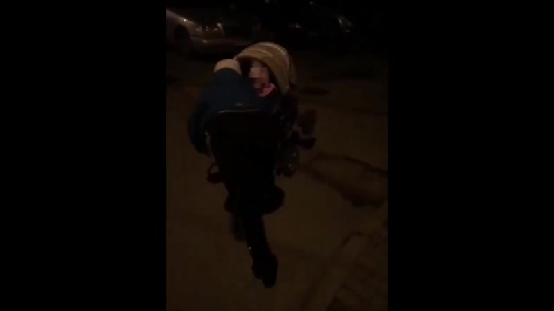 В калининграде пьяная в хлам бабушка опрокинула коляску с внучкой