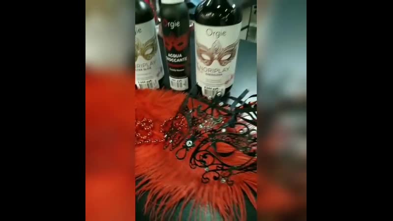 Вдохновляющая серия минеральных массажных масел orgie sexy therapy!🤩 ⠀ они представляют собой мультифункциональные косметические