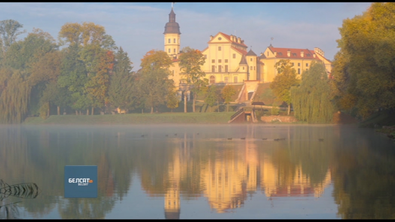 Таймлапс беларусь, нясвіж, восень / аўтар віктар малышчыц