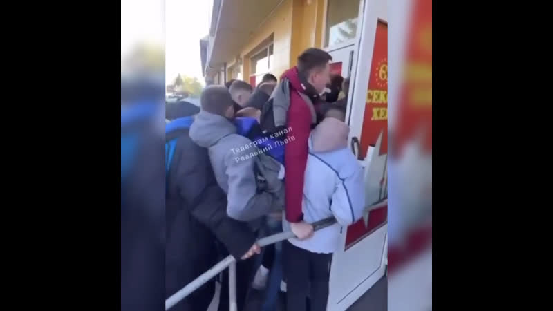 Объясните такую приверженность хохлов секондхэндам?