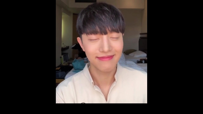 Корейский парень до макияжа и после