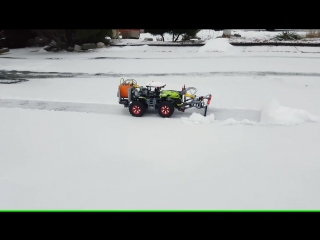 Snow plow salter lego technic (video by the brick wall)