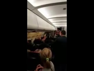 Putin will porn you! пьяная русская к французским полицейским