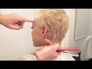 How to cut short blond hair pixie like with texturizing, thinning shears